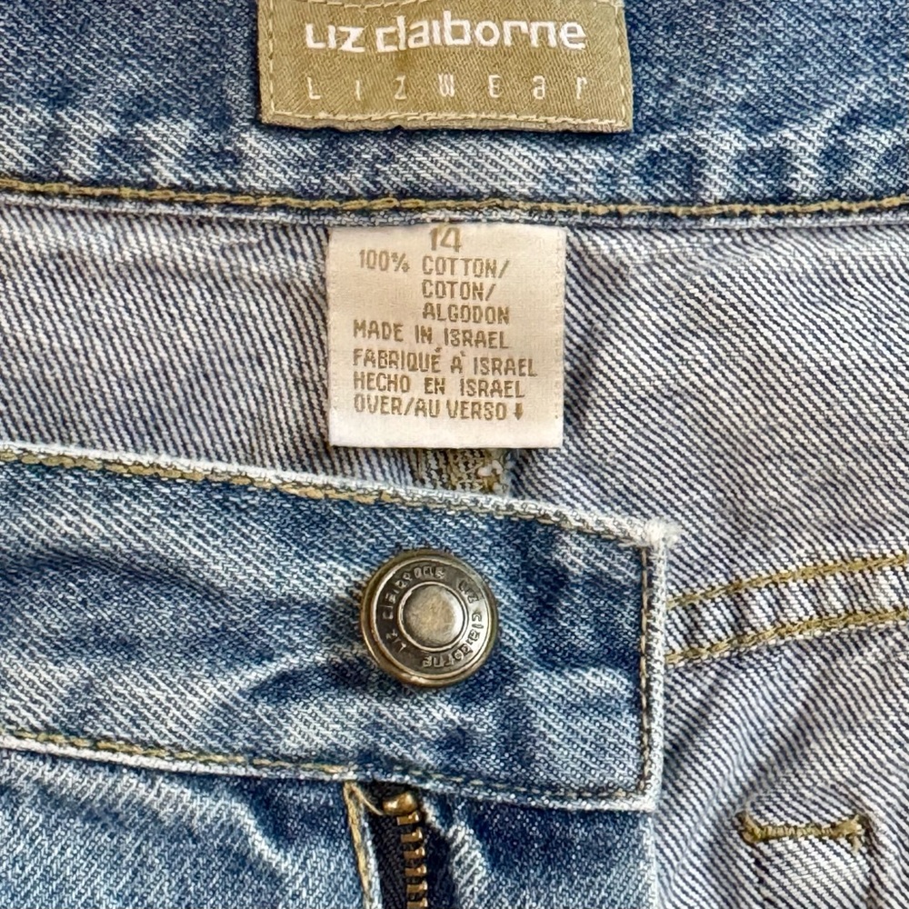 LIZ CLAIBORNE High Rise Relaxed Fit Cropped Jeans Size 14 (~W31 L25) - Picture 5 of 17
